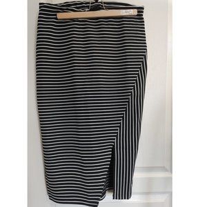 NWOT PAPAYA STRIPES SKIRT WITH FRONT SLIP (UK 14)